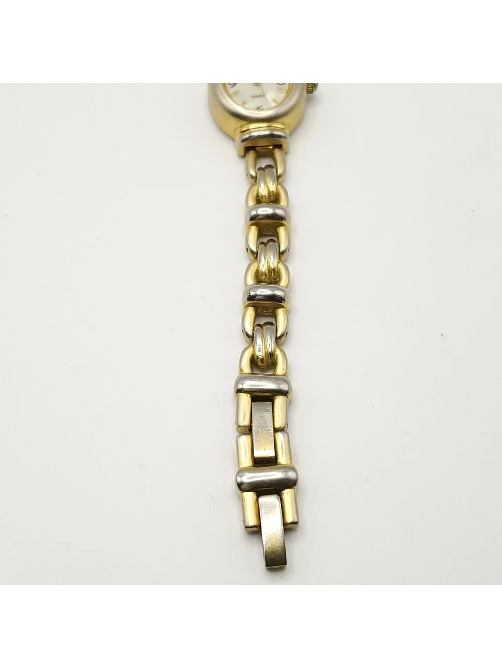 Carriage By Timex Quartz Womens Watch 19mm Gold Tone White Dial New Battery